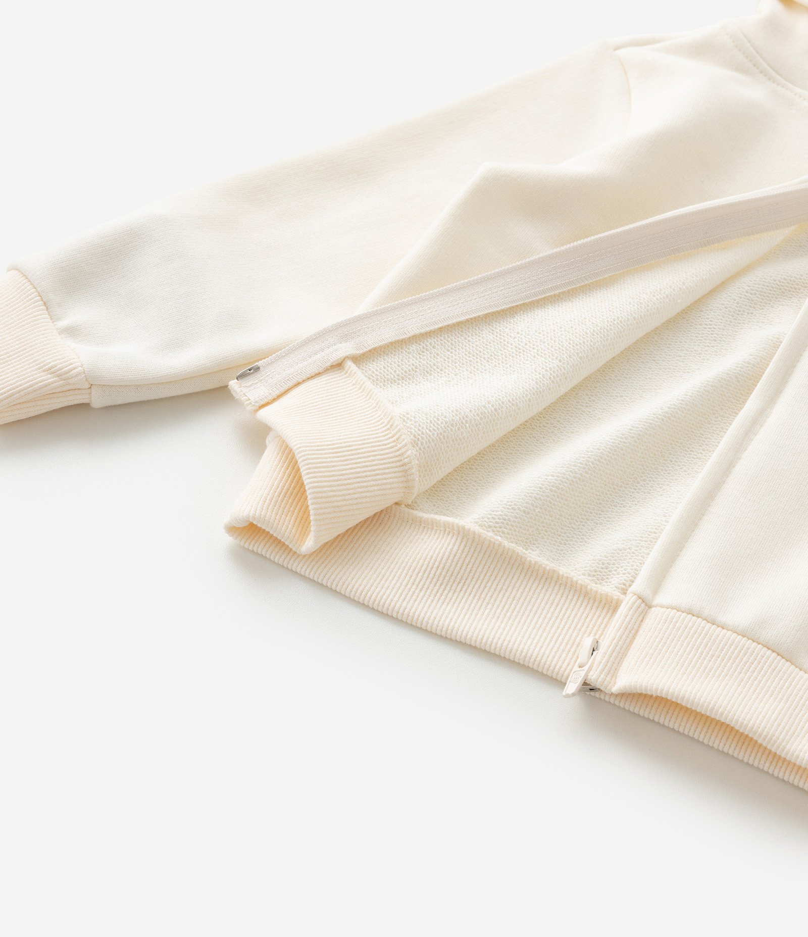 Jaqueta Infantil em Moletom com Bordado de Flor - Tam 1 a 6 Anos Bege 4