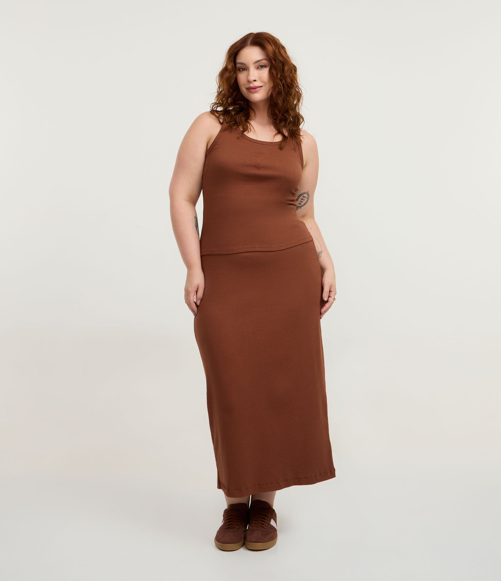 Saia Midi Canelada com Fenda Curve & Plus Size Marrom 1