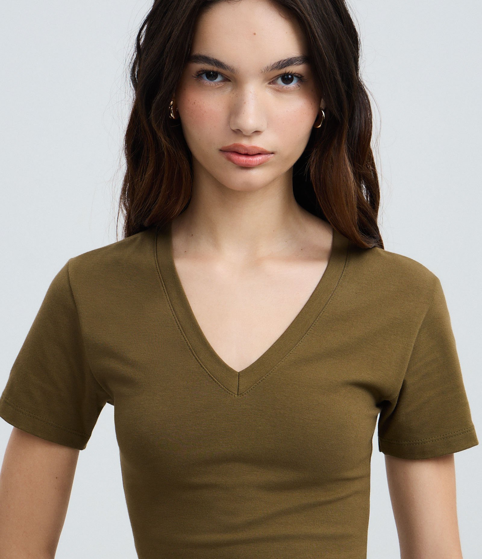 Blusa Regular em Cotton com Decote V Verde Oliva 3