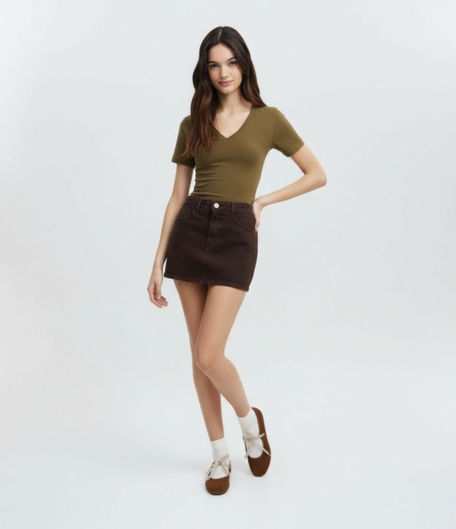 Blusa Regular em Cotton com Decote V Verde Oliva 4
