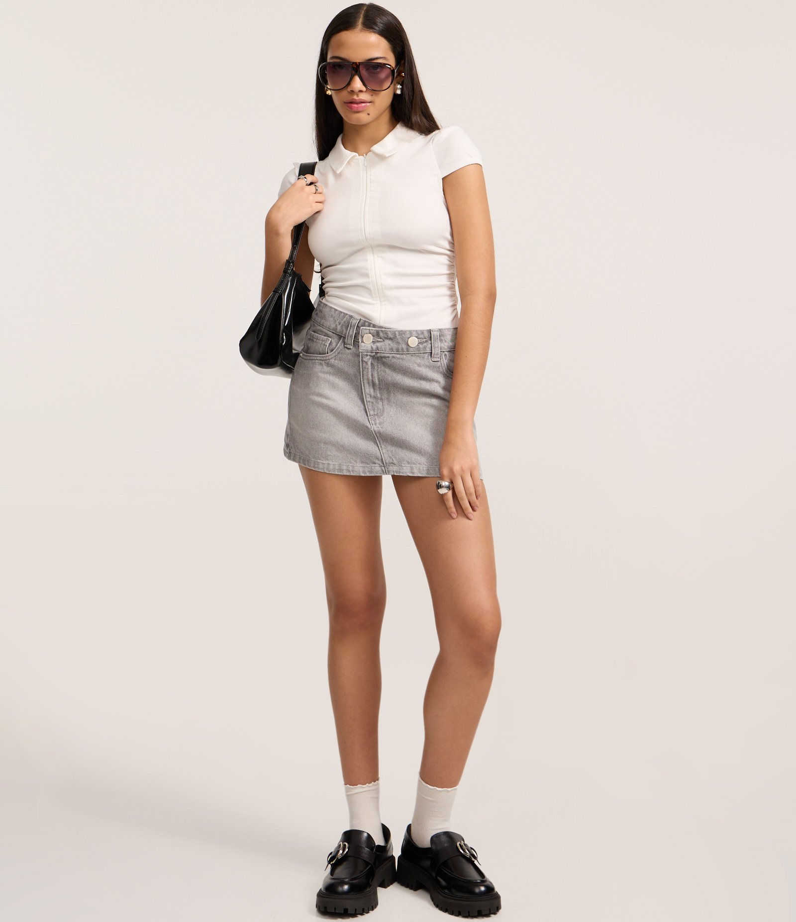 Blusa em Bengaline com Gola Polo e Zìper Snow White 2