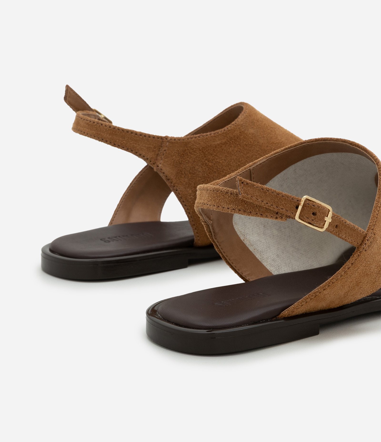 Sandália Rasteira em Couro e Dedeira com Efeito Camurça Marrom 3