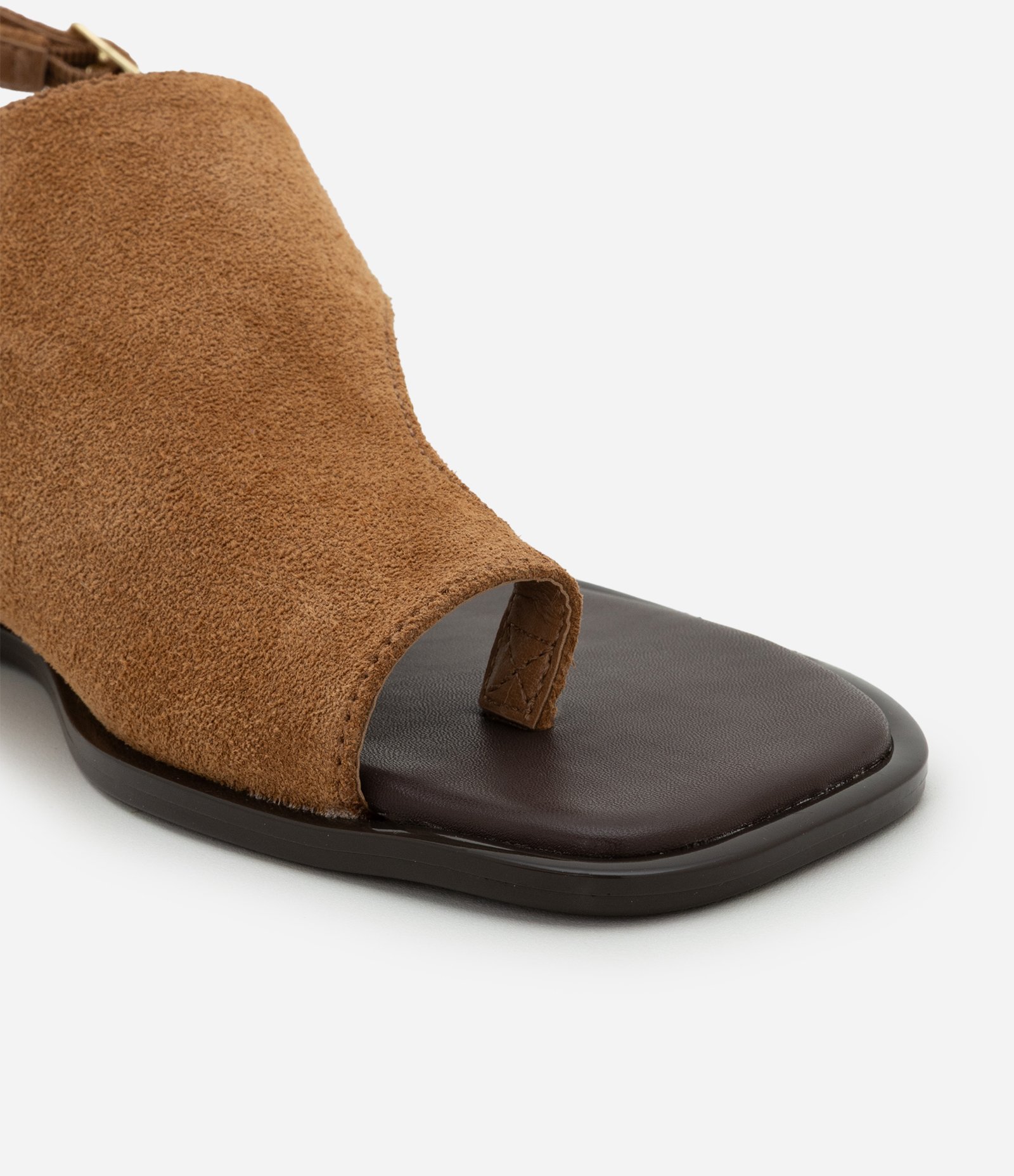 Sandália Rasteira em Couro e Dedeira com Efeito Camurça Marrom 6