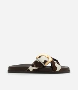 Rasteira em Couro com Tiras Cruzadas e Fivela