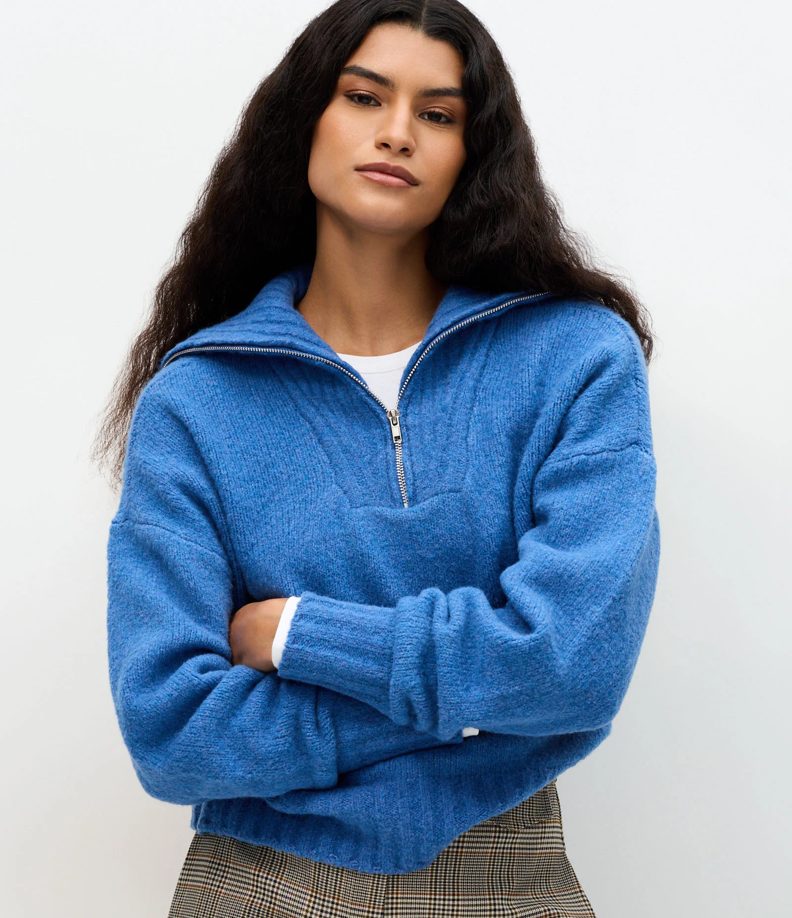 Suéter Regular em Tricô com Gola Alta Azul 1