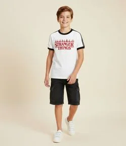 Camiseta Infantil com Estampa Stranger Things - Tam 5 a 14 Anos
