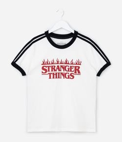 Camiseta Infantil com Estampa Stranger Things - Tam 5 a 14 Anos