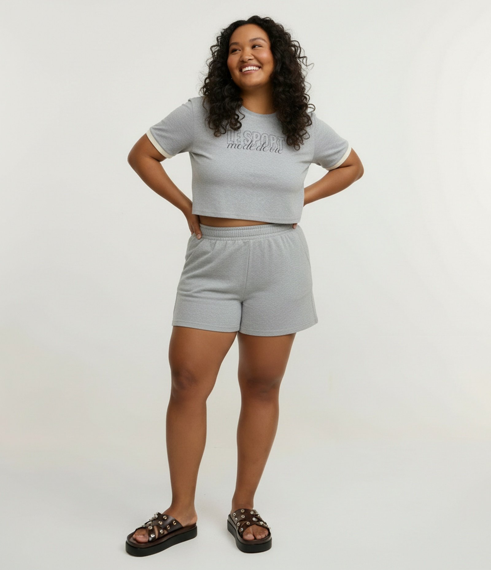 Short Runner em Moletom com Bolso Curve & Plus Size Cinza 1