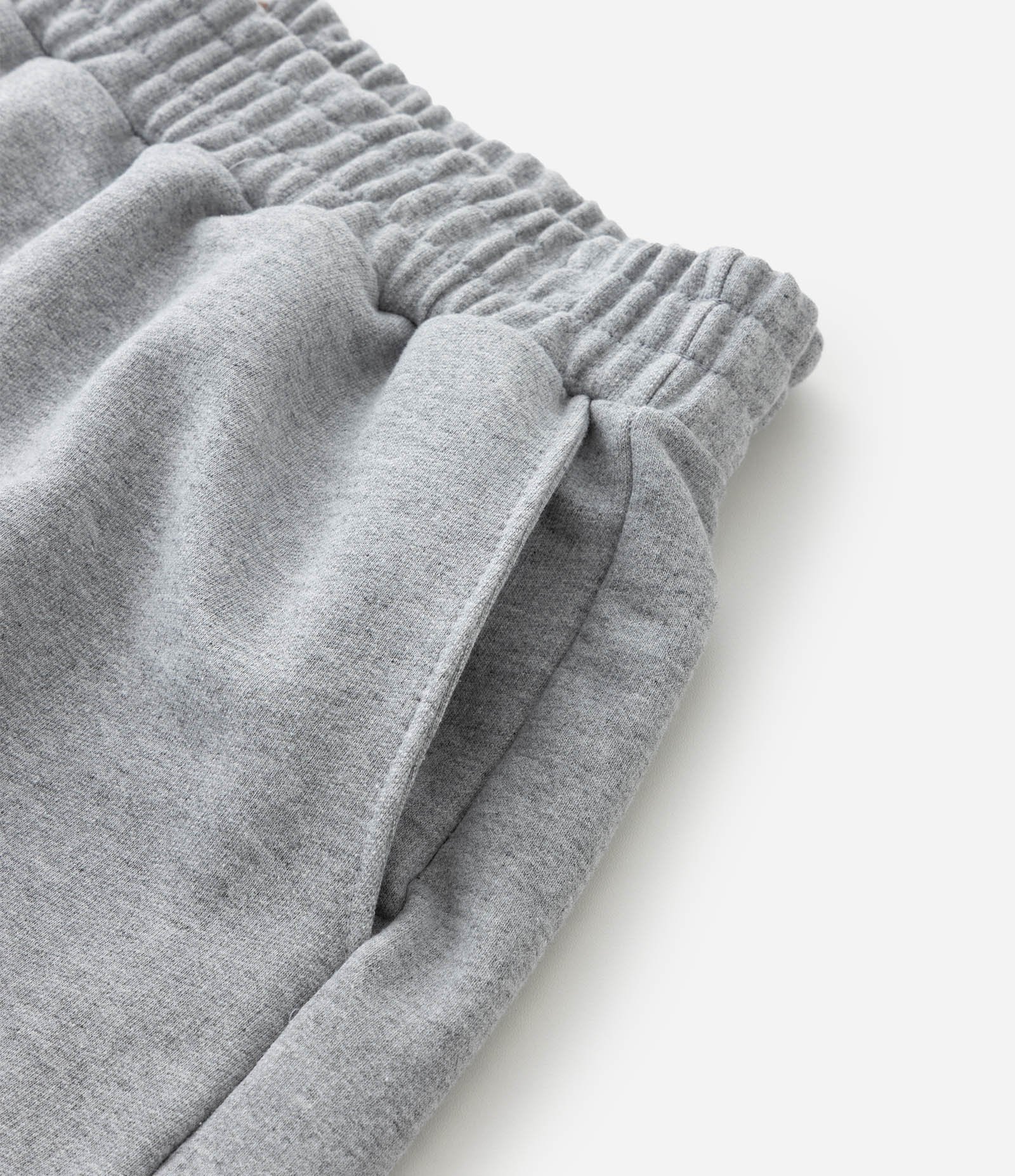 Short Runner em Moletom com Bolso Curve & Plus Size Cinza 4