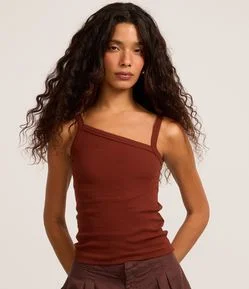 Blusa em Ribana com Decote Assimétrico