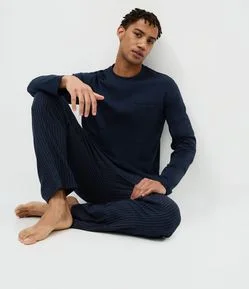 Pijama Longo Masculino Algodão Camiseta Lisa e Calça Listrada