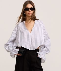 Camisa Alfaiatada Listrada em Algodão com Punho Diferenciado