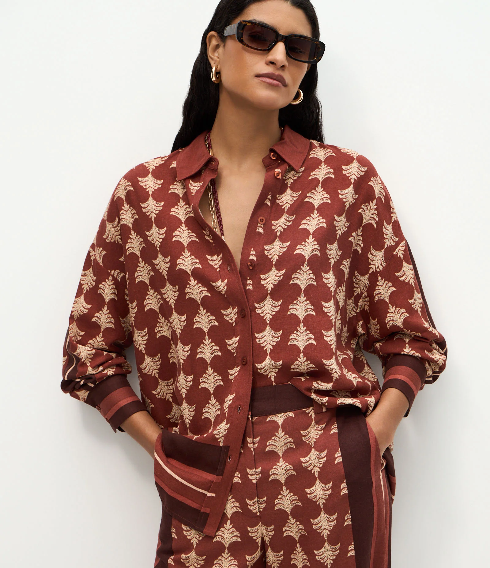 Camisa em Viscolinho com Estampa Abstrata Laranja 2