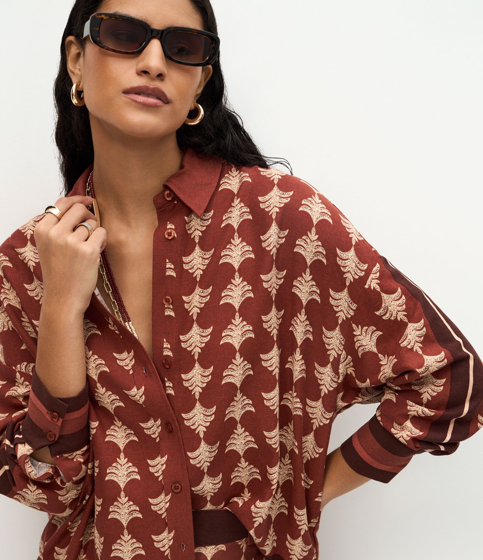Camisa em Viscolinho com Estampa Abstrata Laranja 5