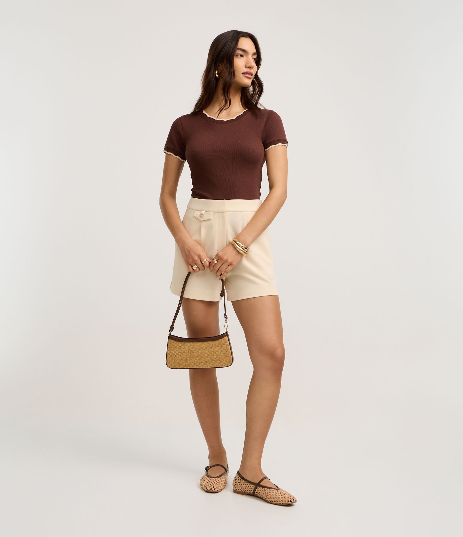 Blusa em Algodão com Gola e Manga Onduladas Marrom 2