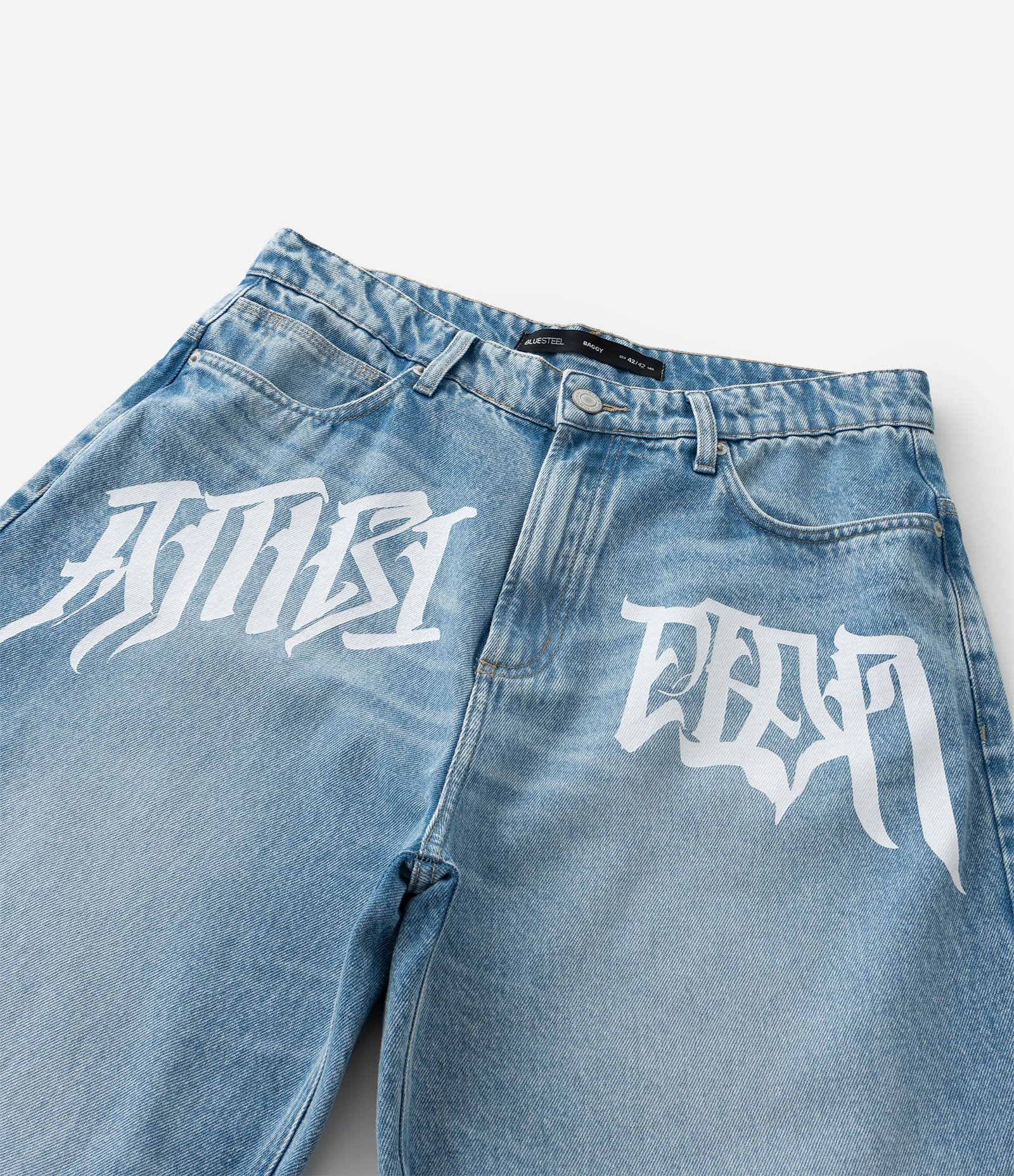 Bermuda Baggy Relaxed em Jeans com Estampa Lettering Azul 6