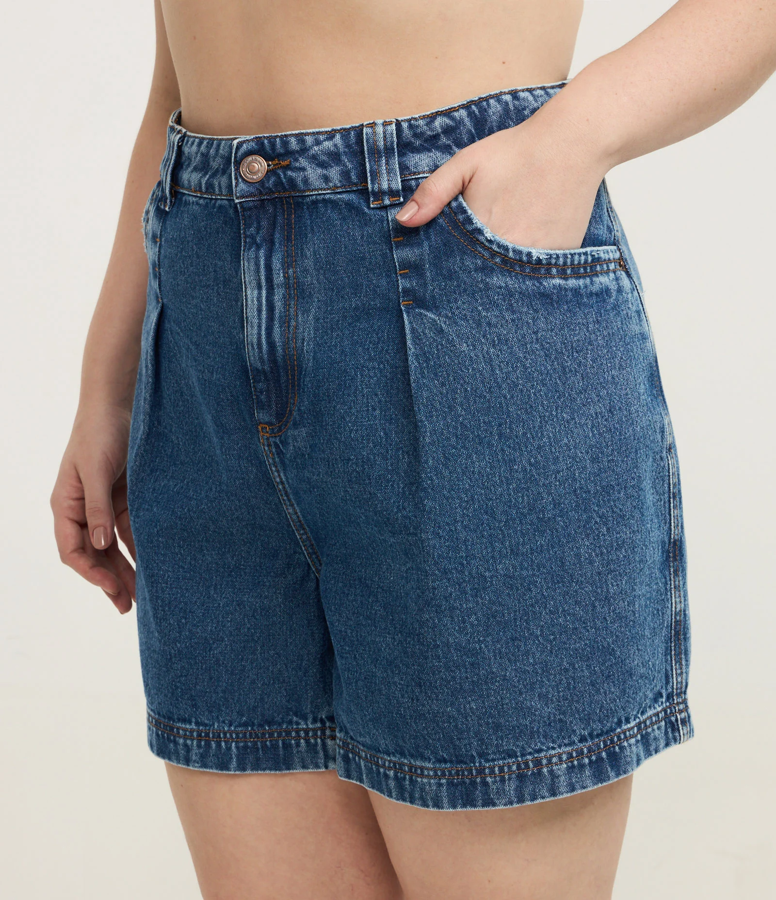 Short Jeans com Barra Larga Curve & Plus Size Azul 2