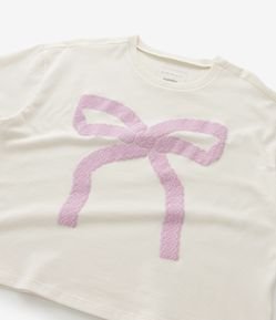 Camiseta Infantil Boxy com Estampa de Laço - Tam 5 a 14 Anos