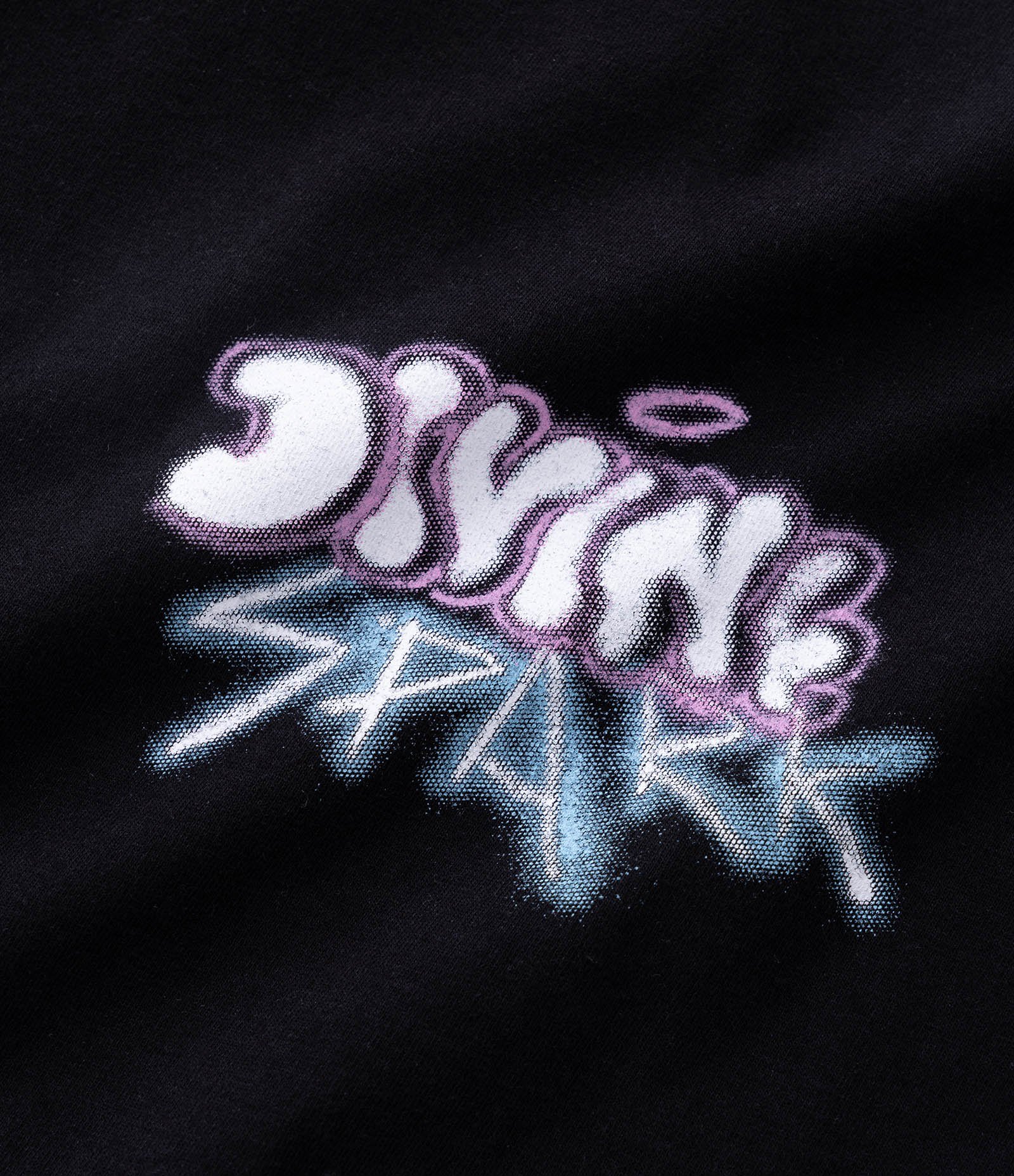 Camiseta Comfort em Algodão com Estampa Anjo Divine Spark Preto 9