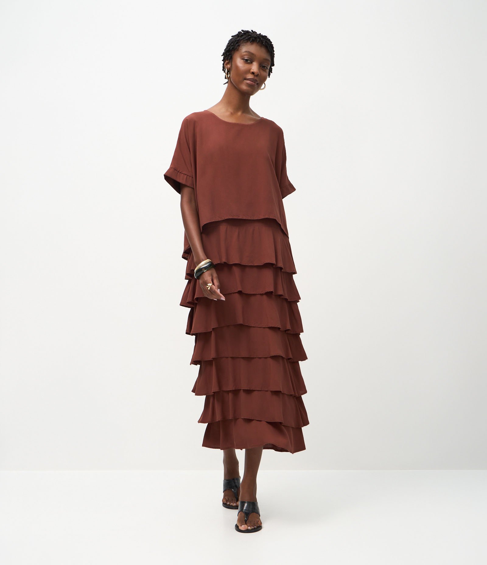 Vestido em Viscose com Saia em Camadas Marrom 2