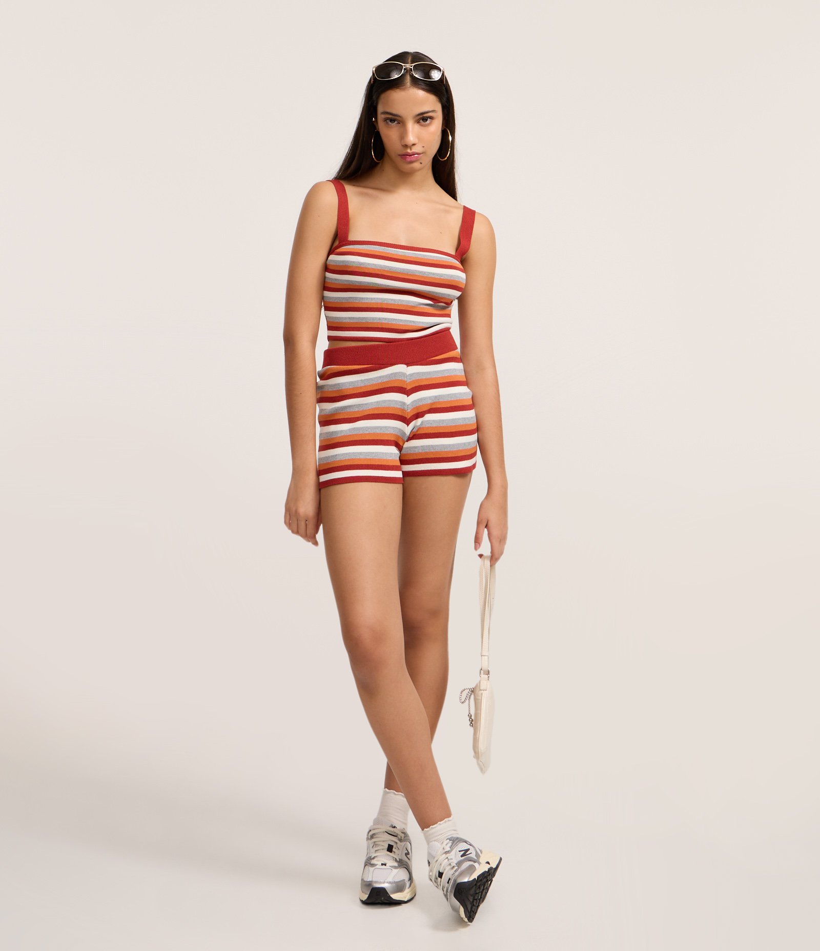 Short Regular em Tricô com Estampa de Listras Multicores 1