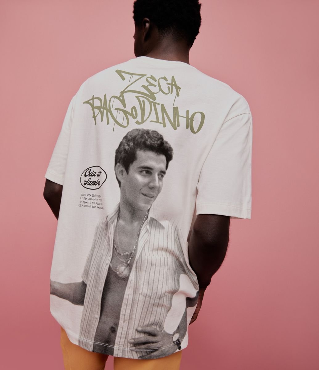 Camiseta Relaxed em Algodão com Estampa do Zeca Pagodinho Branco