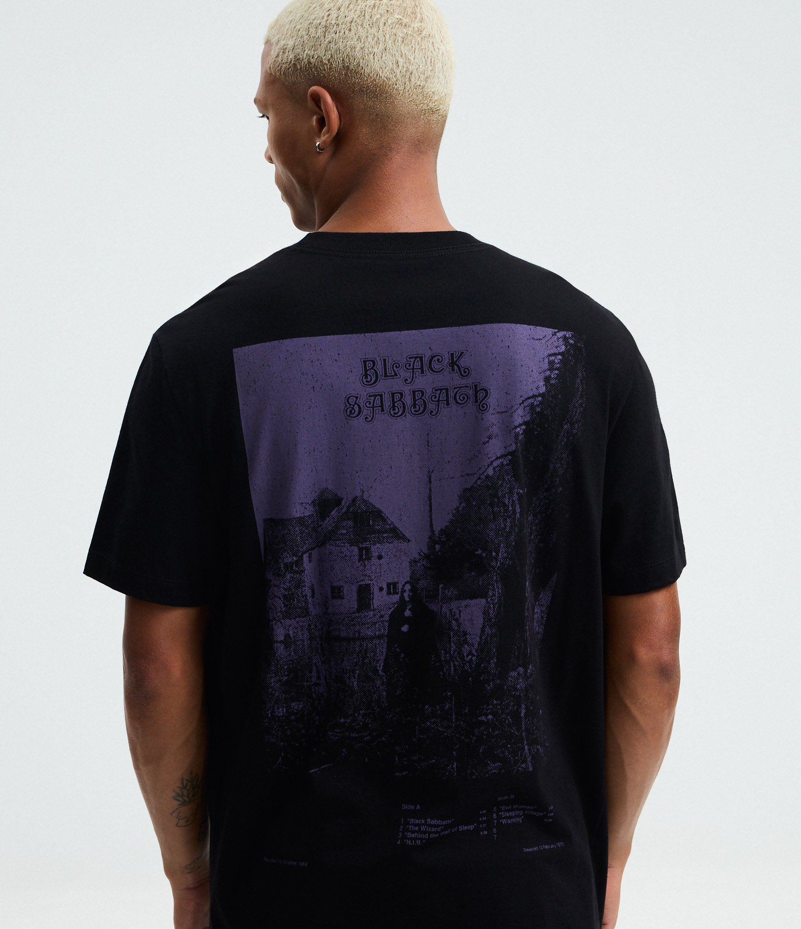 Camiseta Comfort em Algodão com Estampa Black Sabbath Preto 3