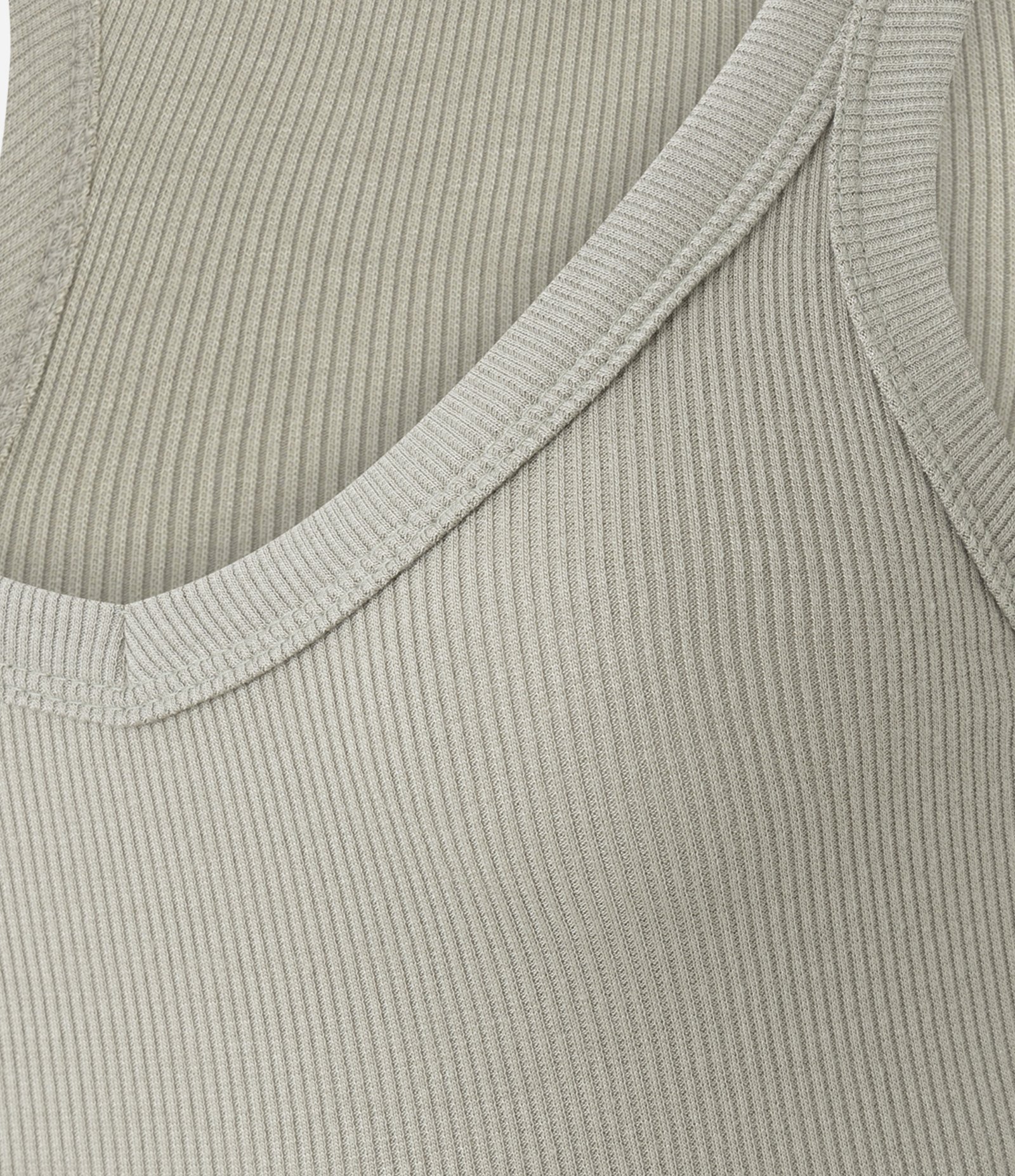 Blusa Sem Manga com Decote em V Verde 4