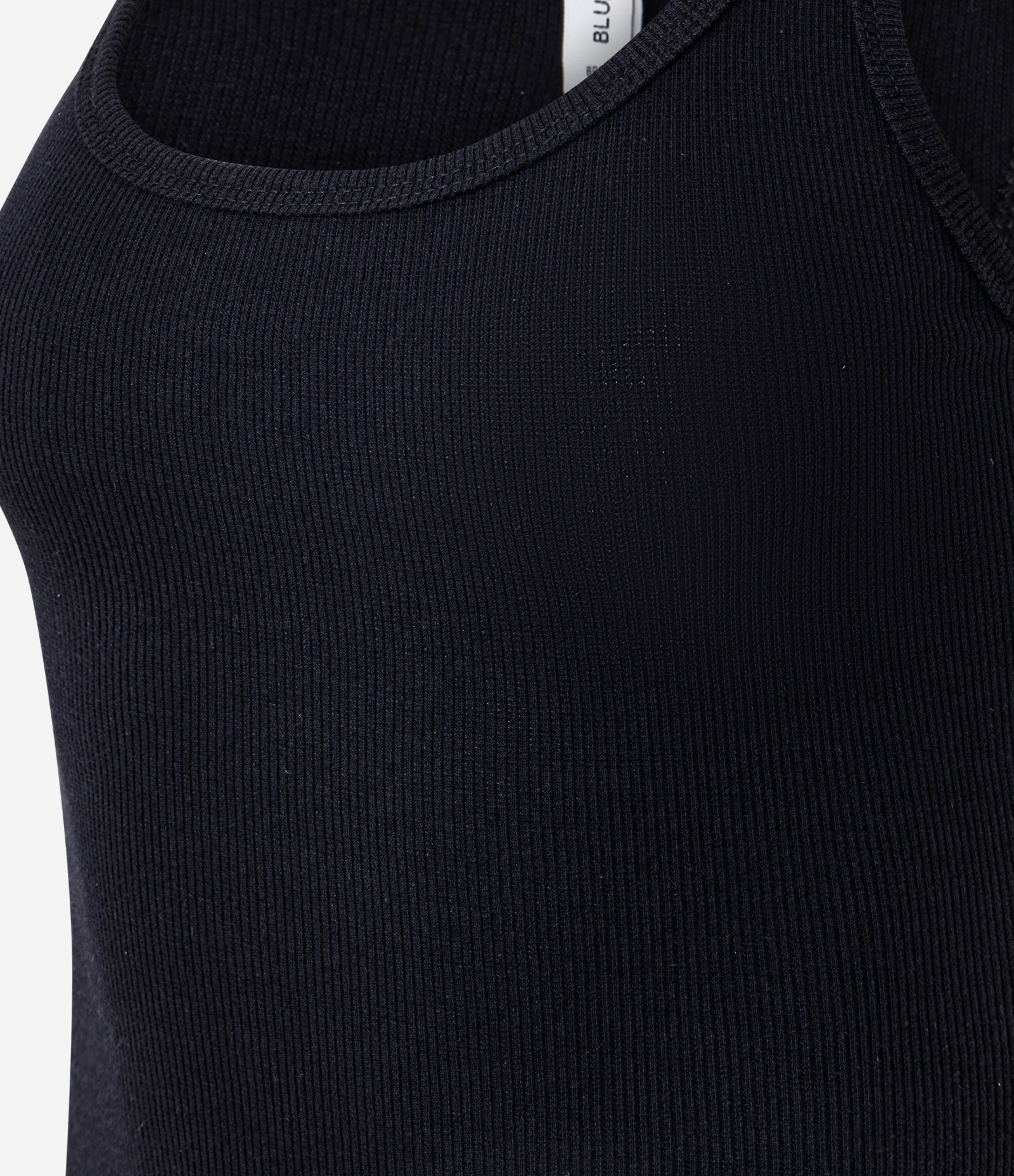 Blusa em Ribana com Decote Quadrado Preto 2