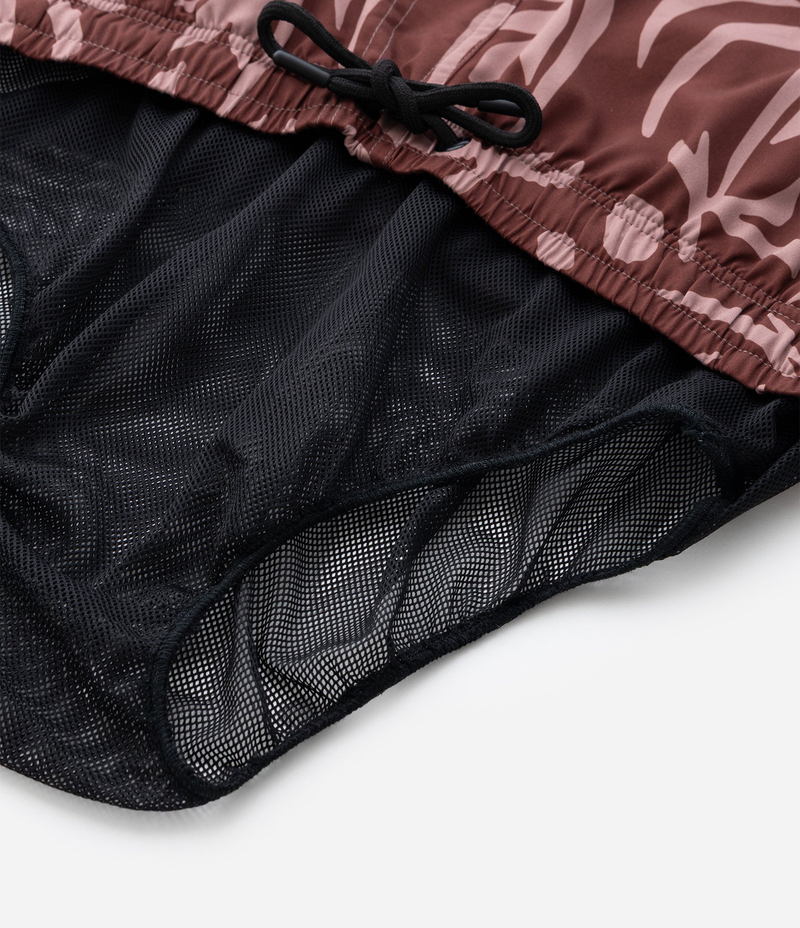 Bermuda Estampada com Forro Interno Vermelho 10