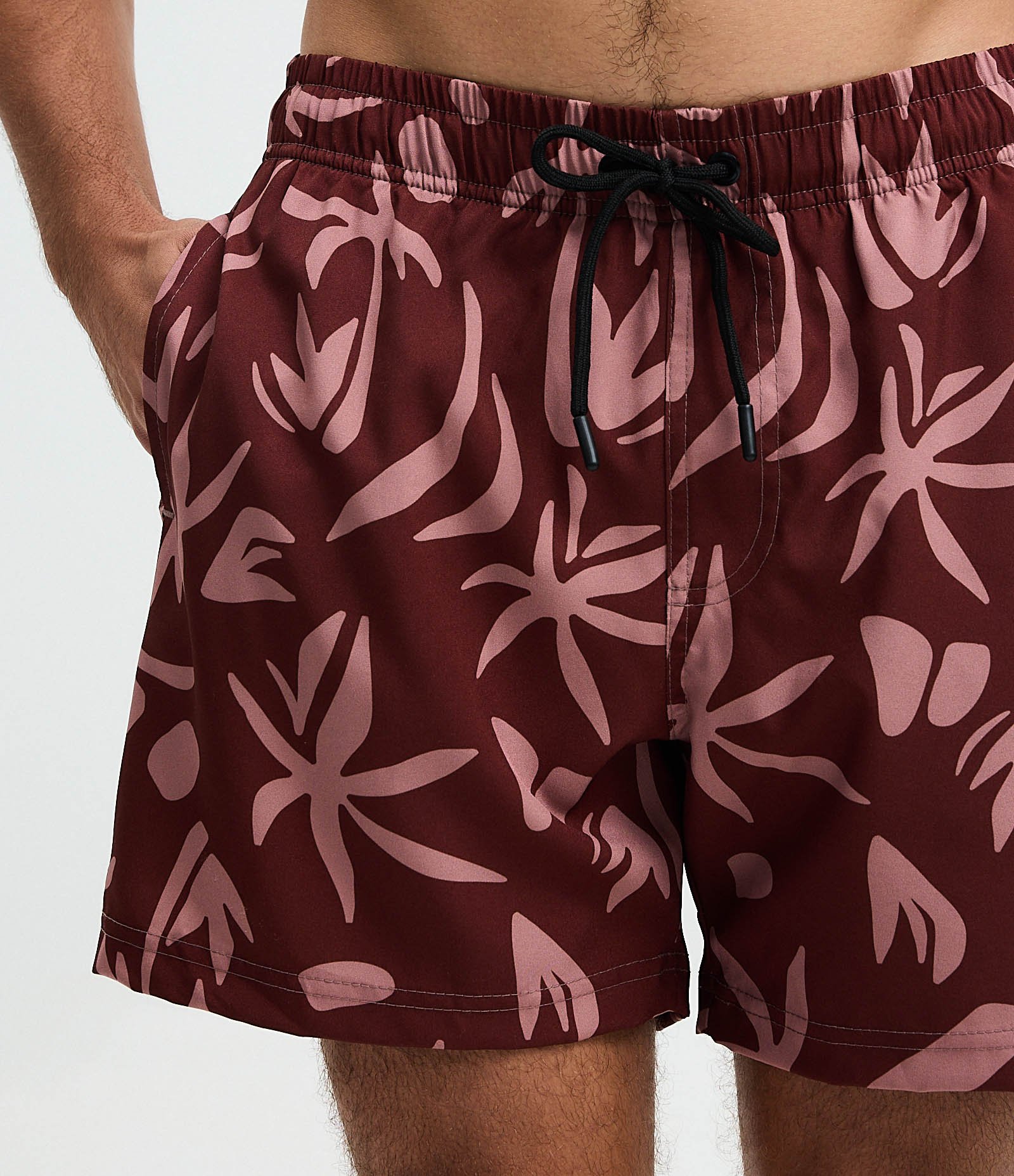 Bermuda Estampada com Forro Interno Vermelho 3