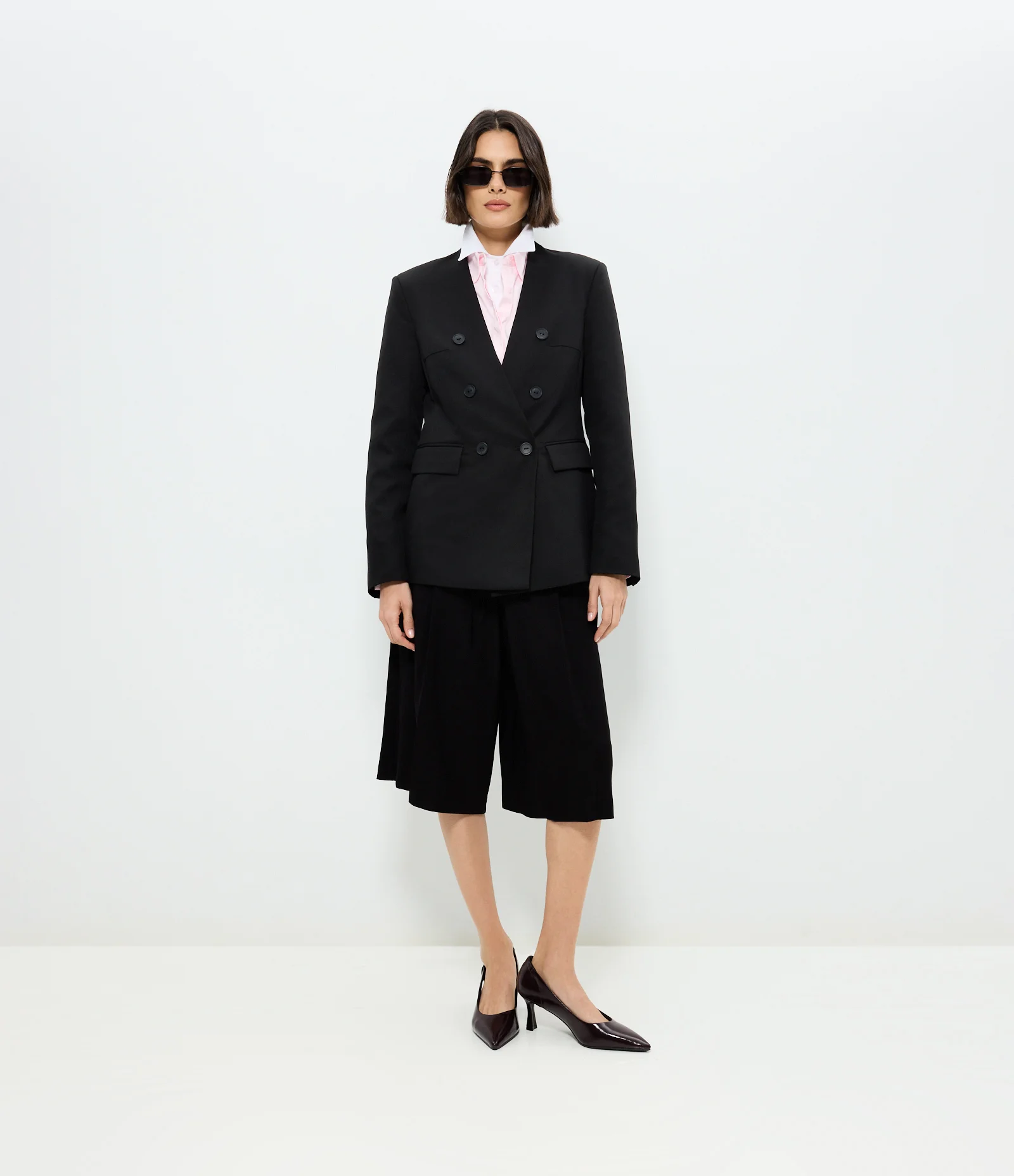 Blazer Transpassado de Alfaiataria com Bolsos Lapela Preto 1