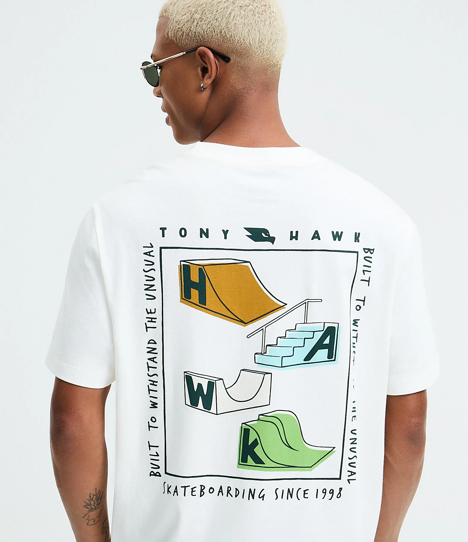 Camiseta Comfort em Algodão com Estampa Tony Hawk Branco 1