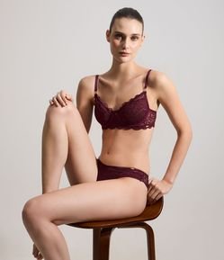 Sutiã Meia Taça em Renda Floral com Aro