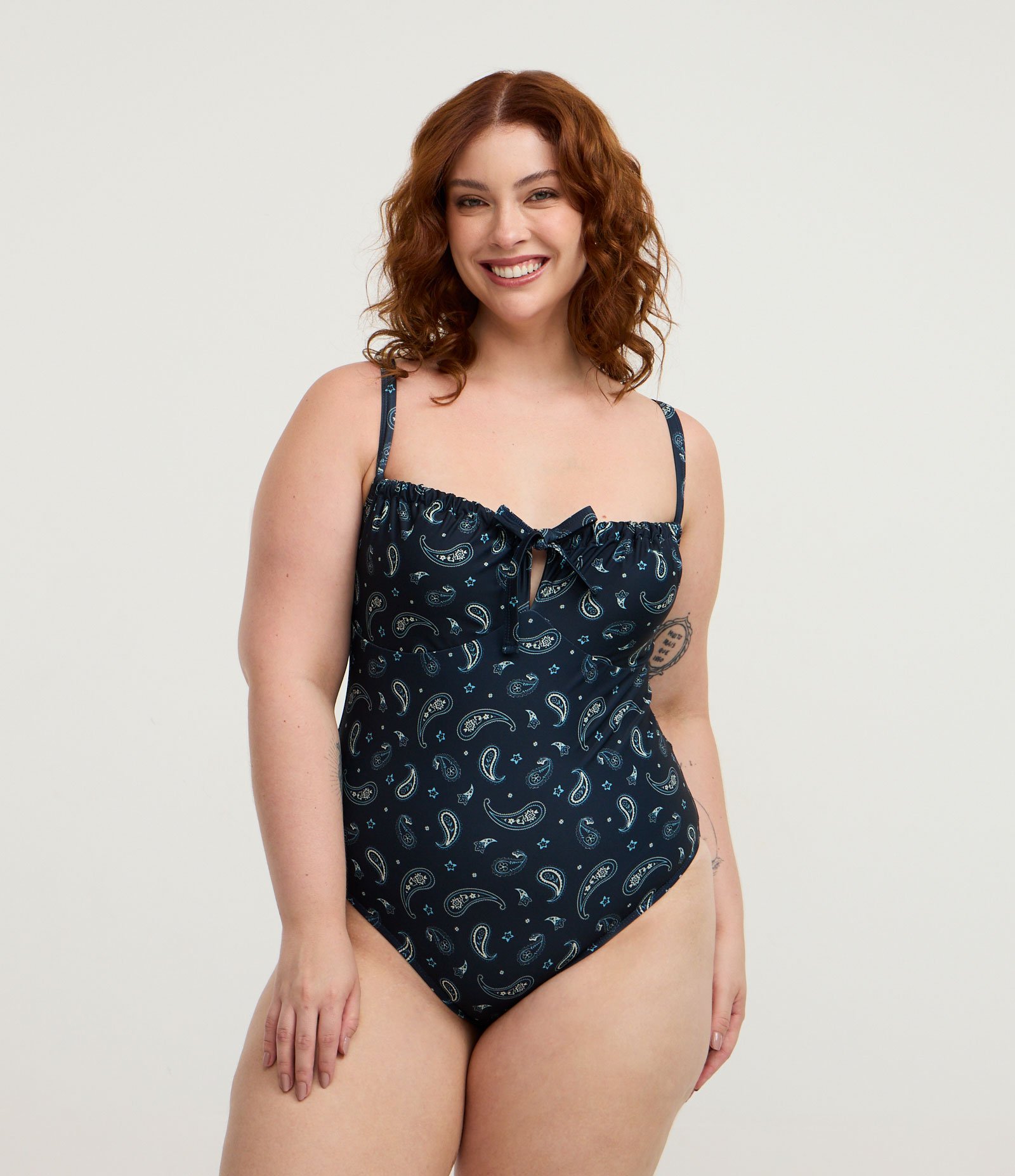 Maiô em Microfibra com Estampa Paisley Curve & Plus Size Azul 2