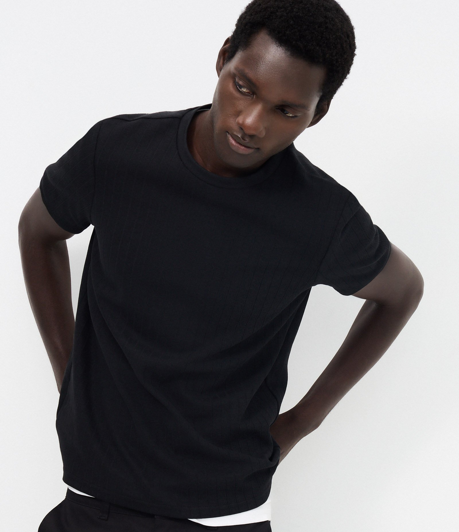 Camiseta Slim em Algodão com Textura Canelada Preto 1