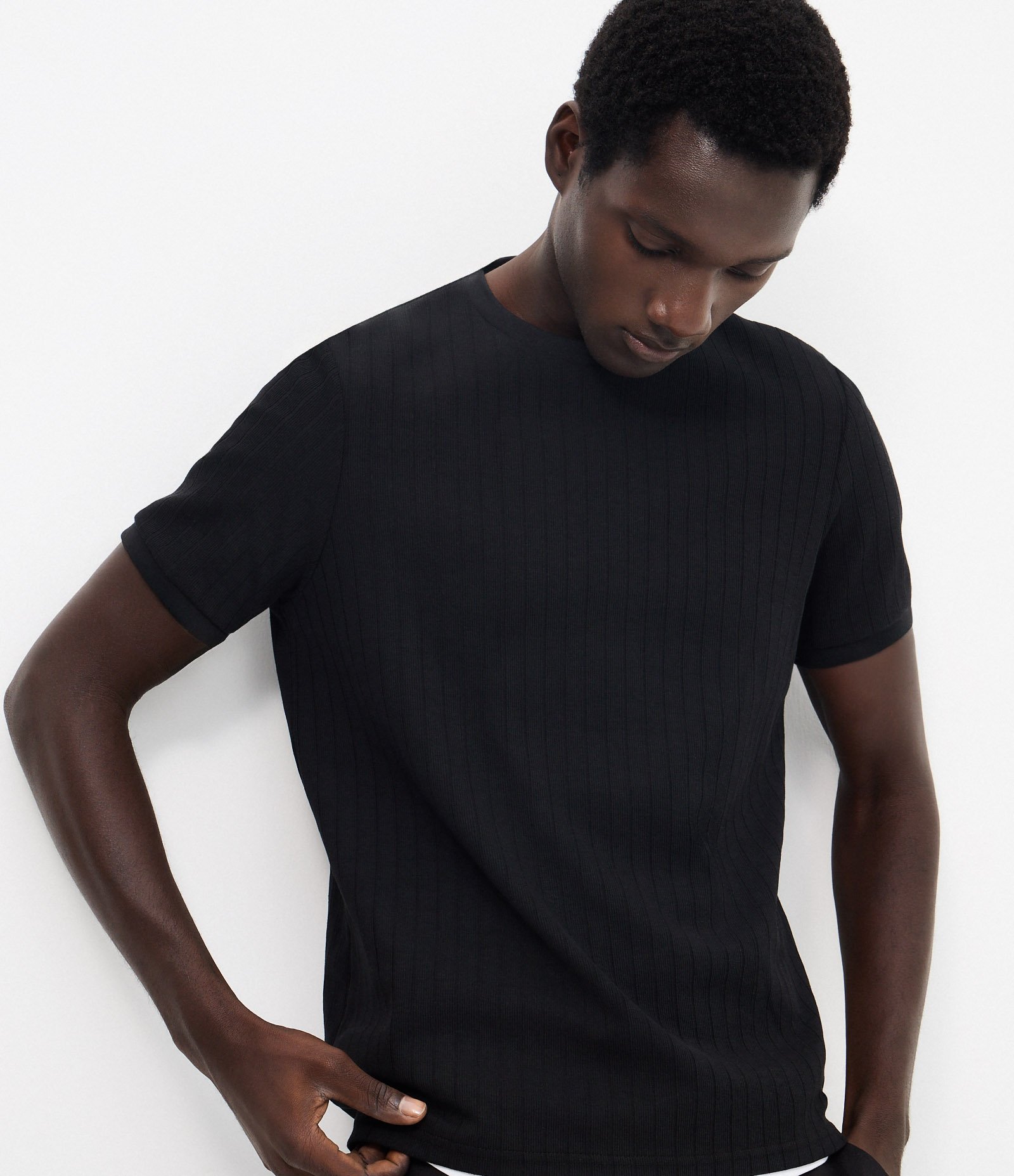 Camiseta Slim em Algodão com Textura Canelada Preto 4