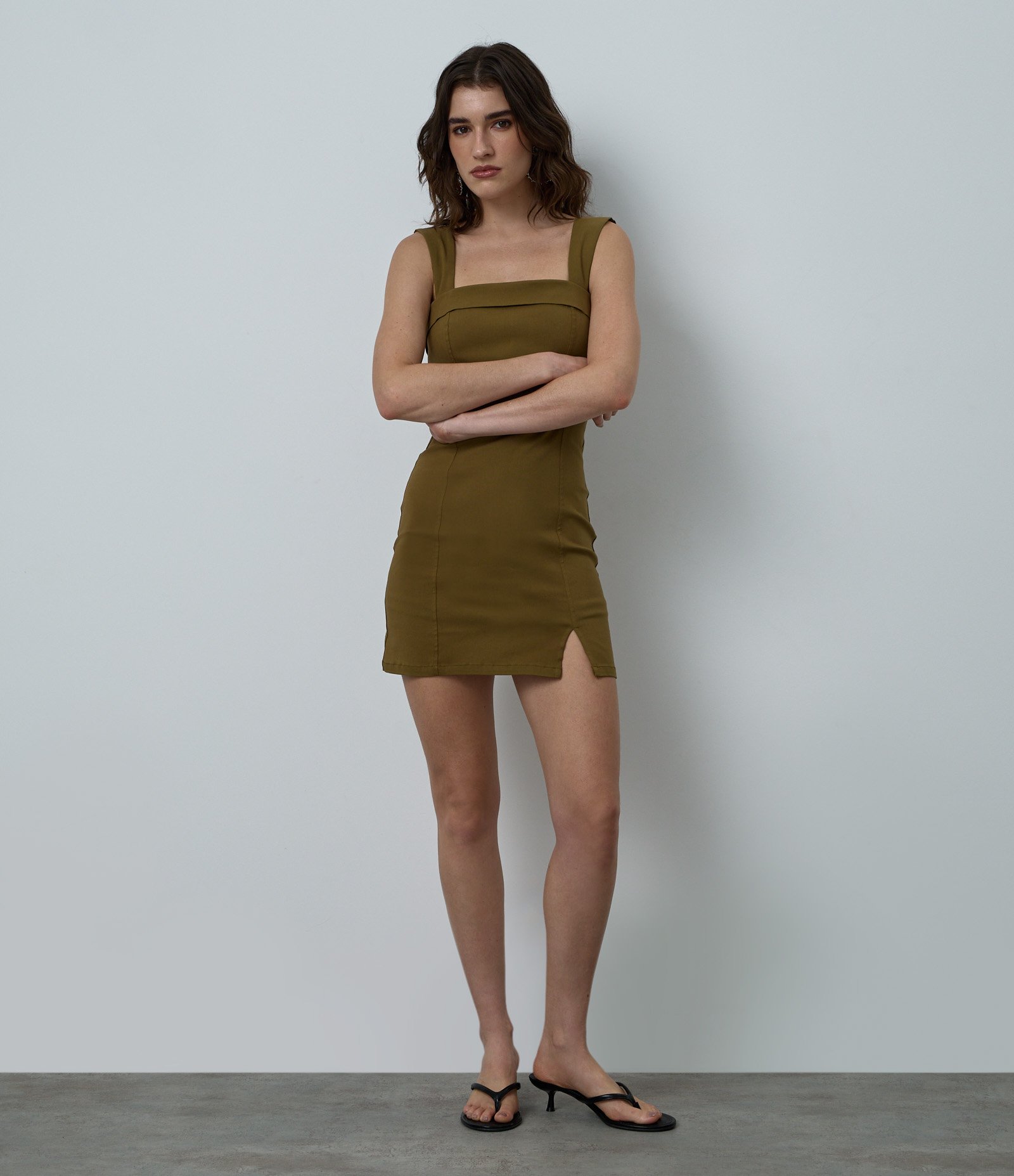 Macaquinho Alça Larga em Bengaline com Pala Virada Verde 1