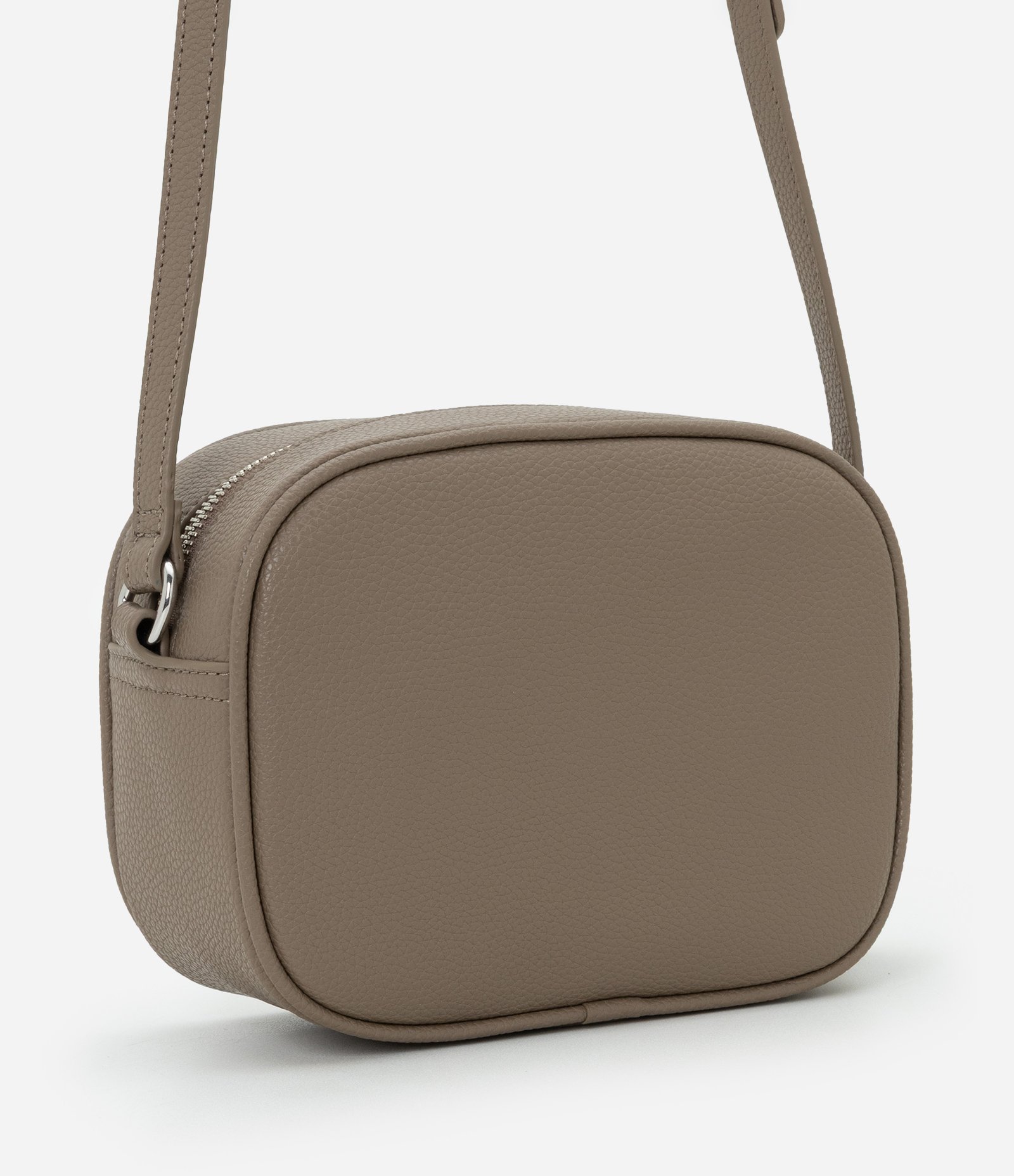 Bolsa Pequena Transversal com Detalhe de Tassel Cinza Escuro 3