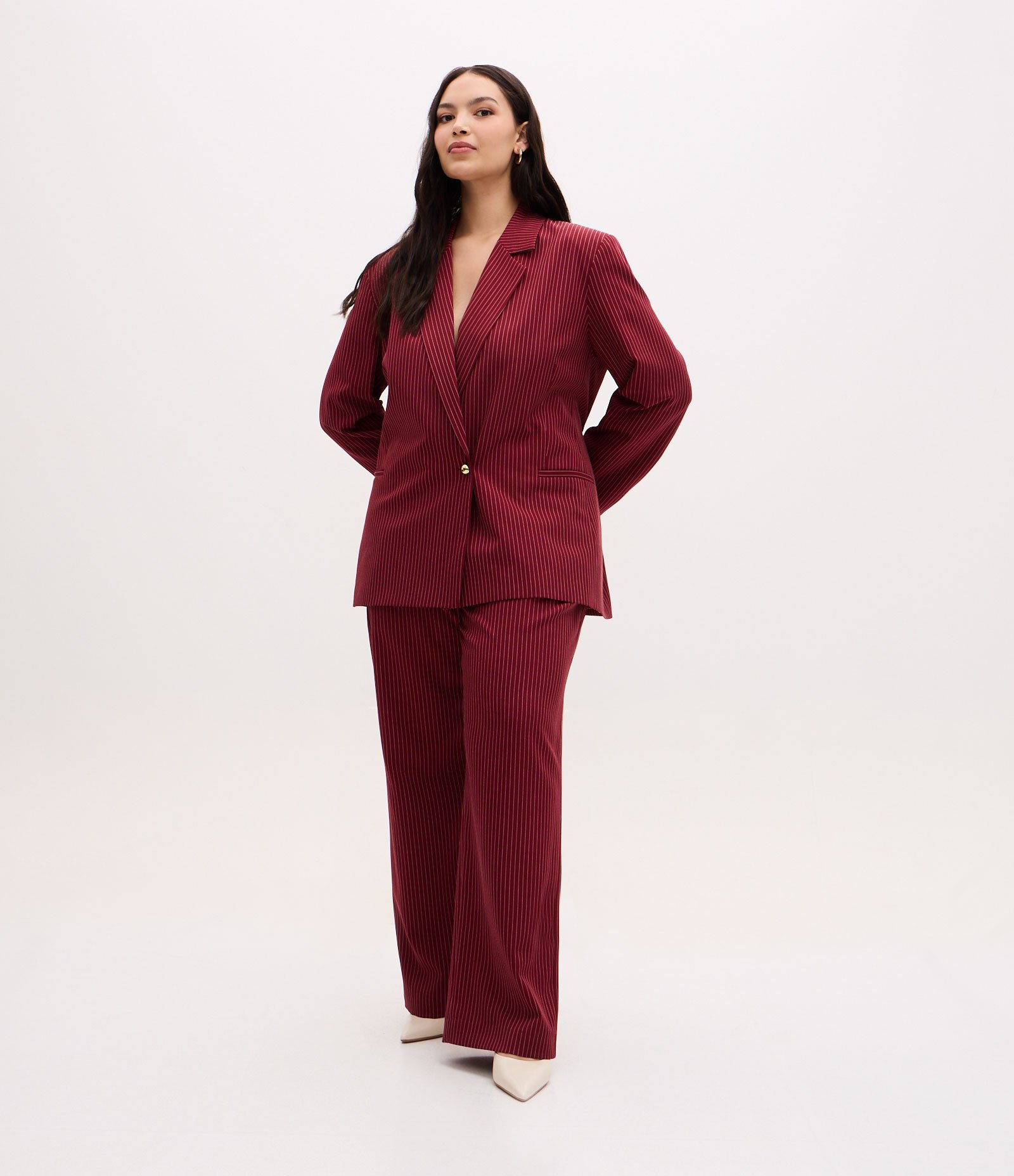 Blazer Alfaiatado com Risca de Giz e Fechamento Transpassado Curve & Plus Size Vermelho 3