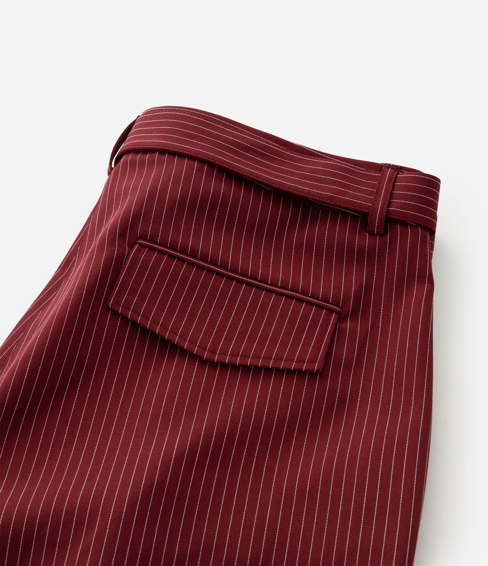 Calça Reta Alfaiatada com Risca de Giz e Cinto Curve & Plus Size Bordô 4