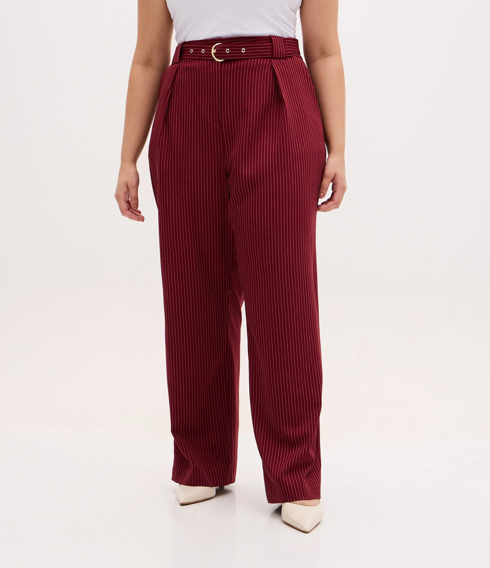 Calça Reta Alfaiatada com Risca de Giz e Cinto Curve & Plus Size Bordô 2