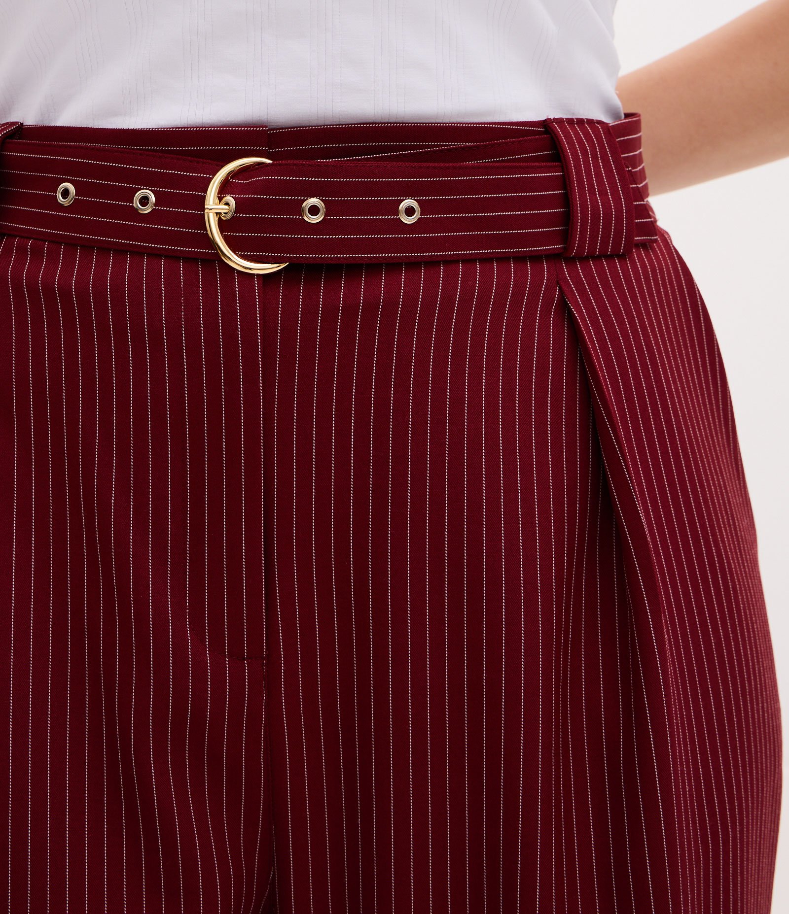 Calça Reta Alfaiatada com Risca de Giz e Cinto Curve & Plus Size Bordô 3