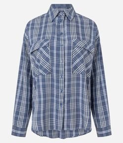 Camisa Alfaiatada com Estampa Xadrez Bolsos e Recortes