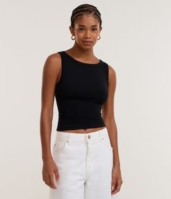 Blusa Sem Manga com Decote Canoa