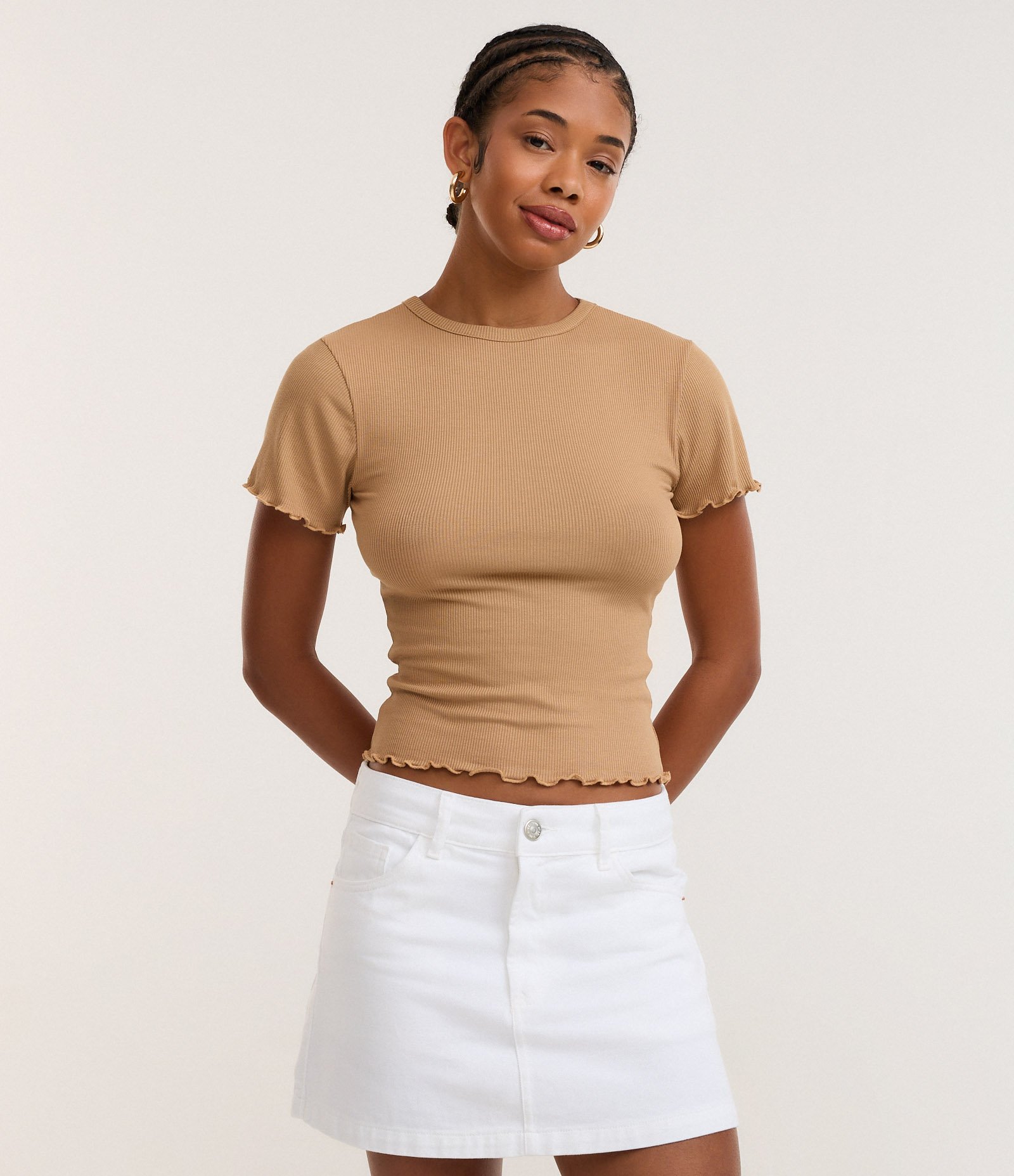 Blusa Manga Curta com Gola Redonda Marrom Claro 1