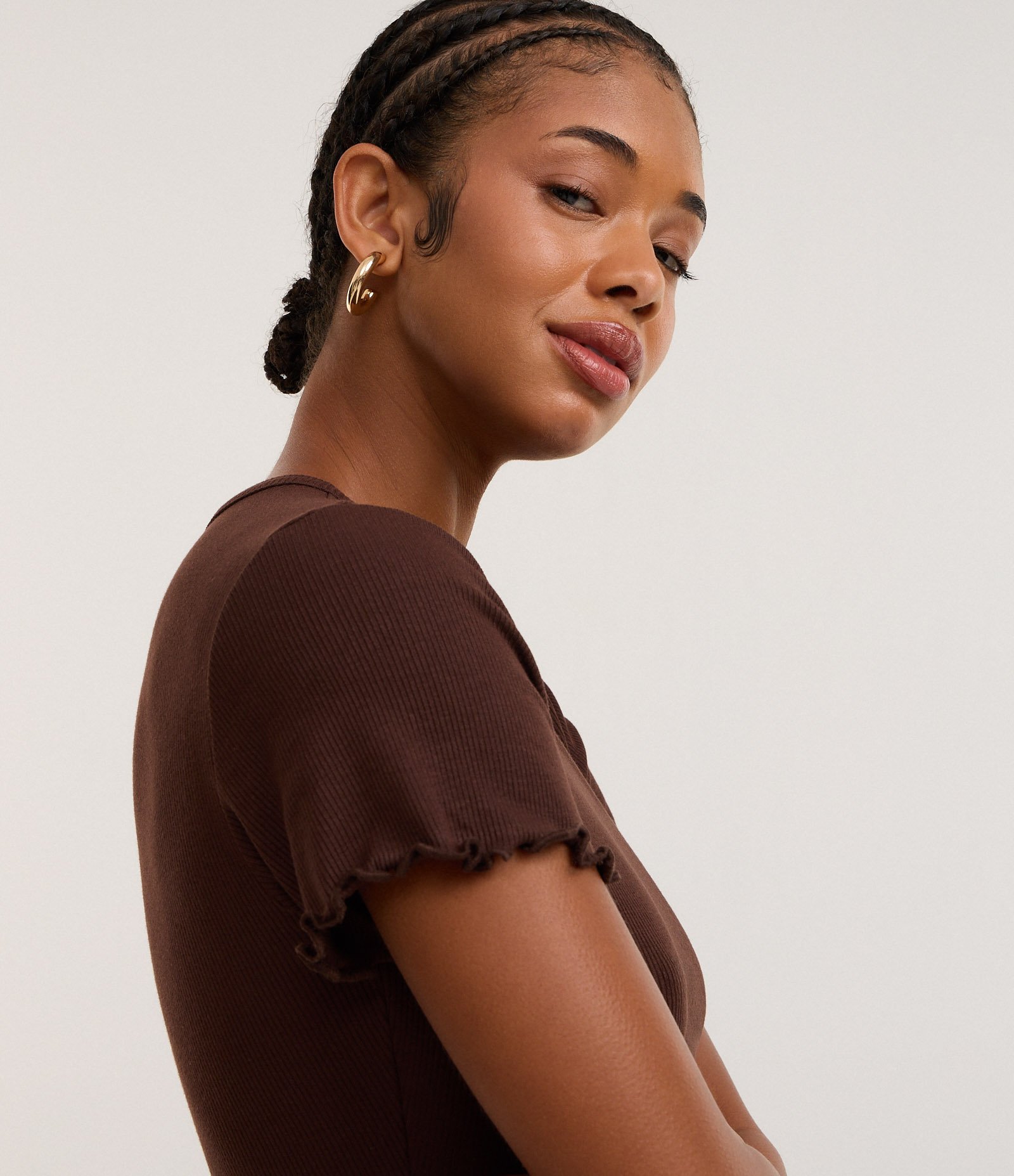 Blusa Manga Curta com Gola Redonda Marrom Médio 3