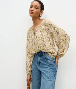 Blusa Feminina Manga Longa Ícones em Repetição com Amarração