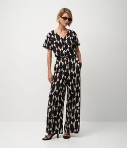 Calça Wide Leg em Piquet com Estampa Abstrata