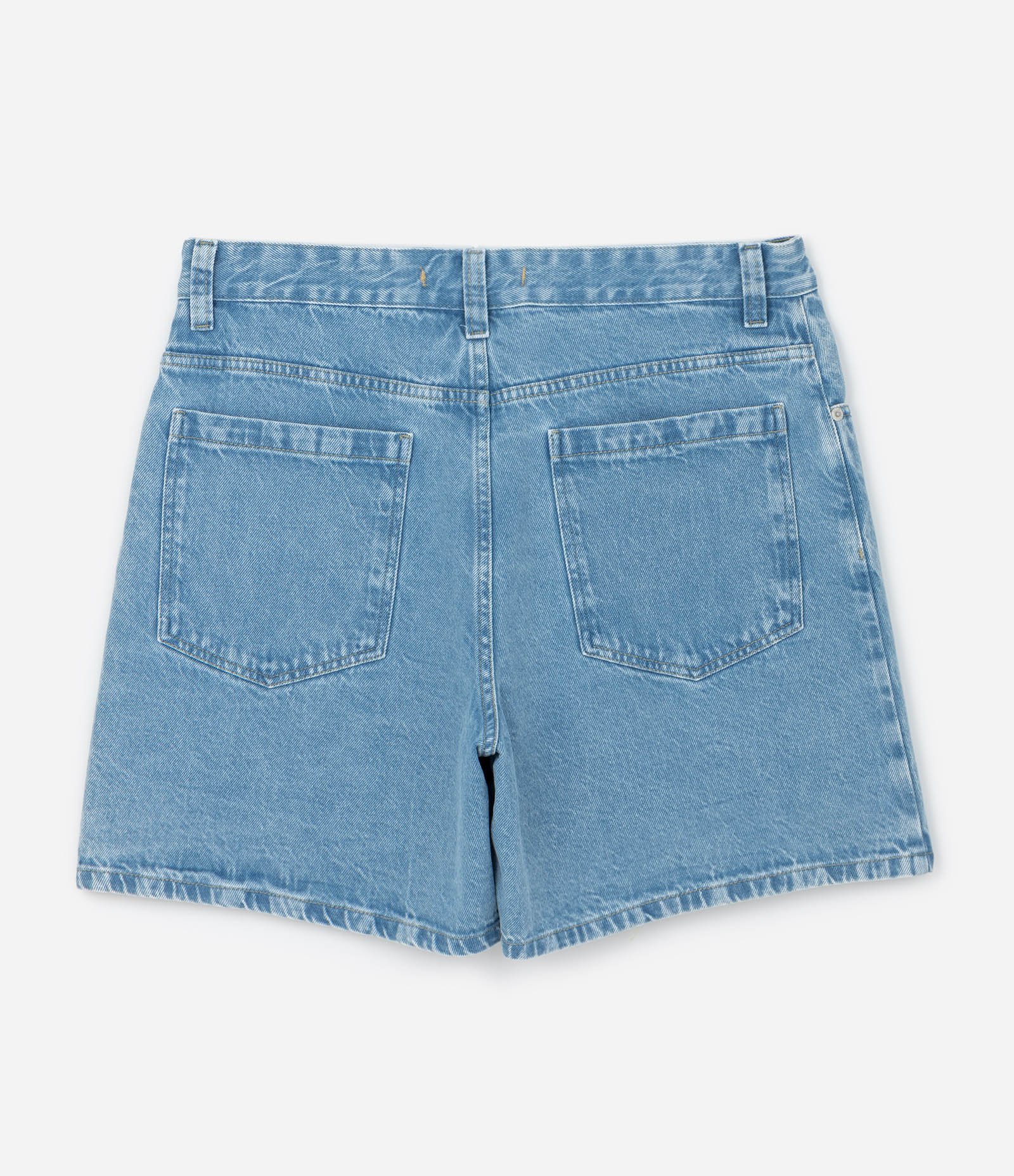 Bermuda Cropped em Jeans Liso Azul Claro 6